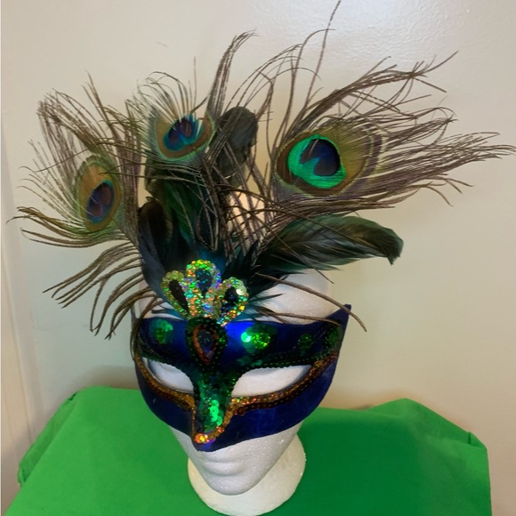Peacock Feather Masquerade Mask - Picture 2 of 4